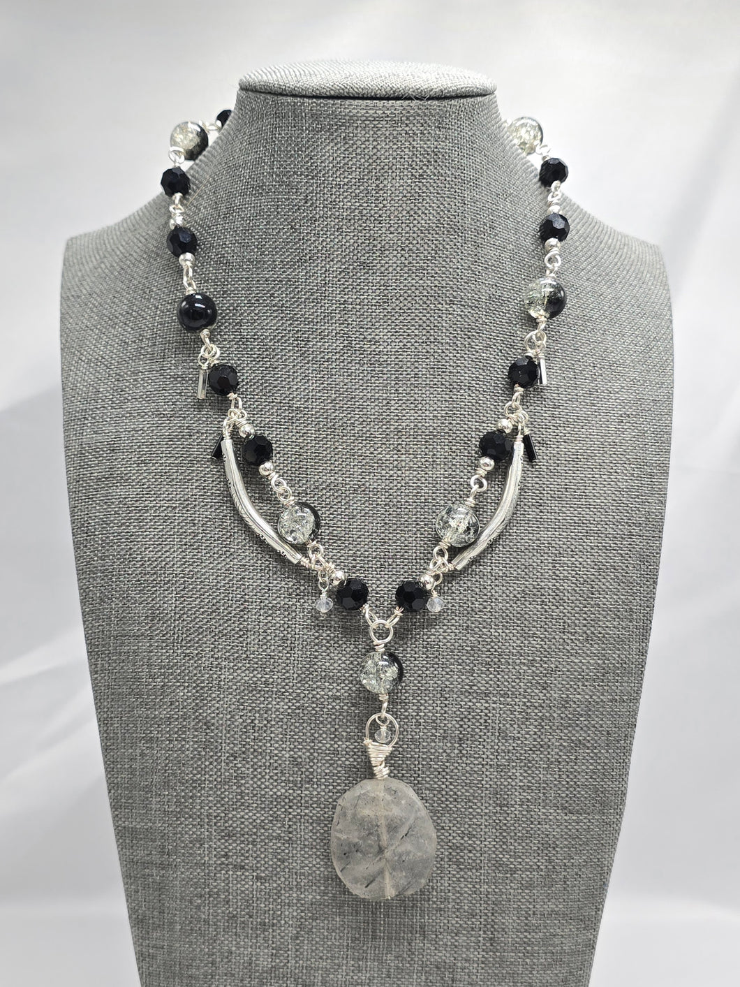 Umbra Necklace