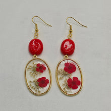 Load image into Gallery viewer, Pressed Flower Earrings
