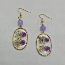 Load image into Gallery viewer, Pressed Flower Earrings
