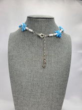 Load image into Gallery viewer, Starfish and Seed Bead Choker Necklace
