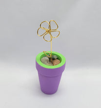 Load image into Gallery viewer, Mini Wire Flower in Pot
