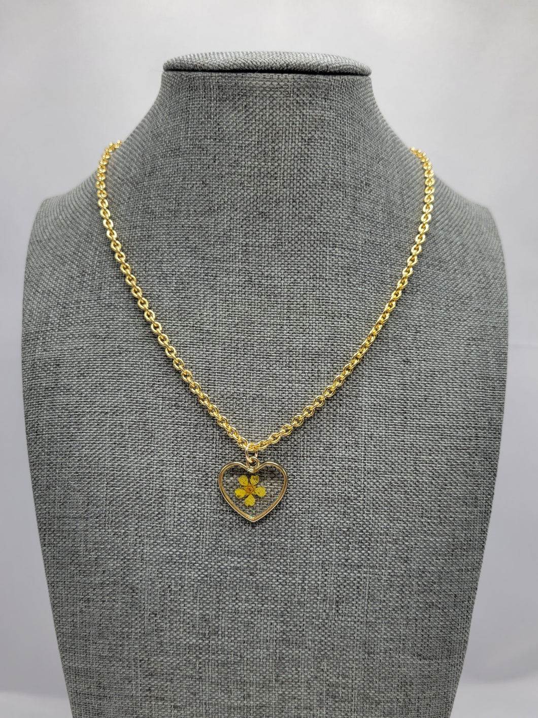 Yellow Flower Heart Choker Necklace
