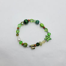 Load image into Gallery viewer, Green Beaded Bracelet

