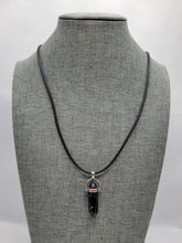 Load image into Gallery viewer, Black Crystal Necklace
