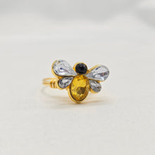 Load image into Gallery viewer, Button Bee Ring
