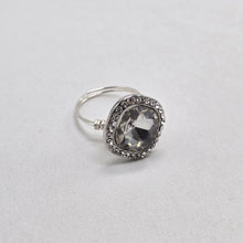 Load image into Gallery viewer, Button Diamond Ring
