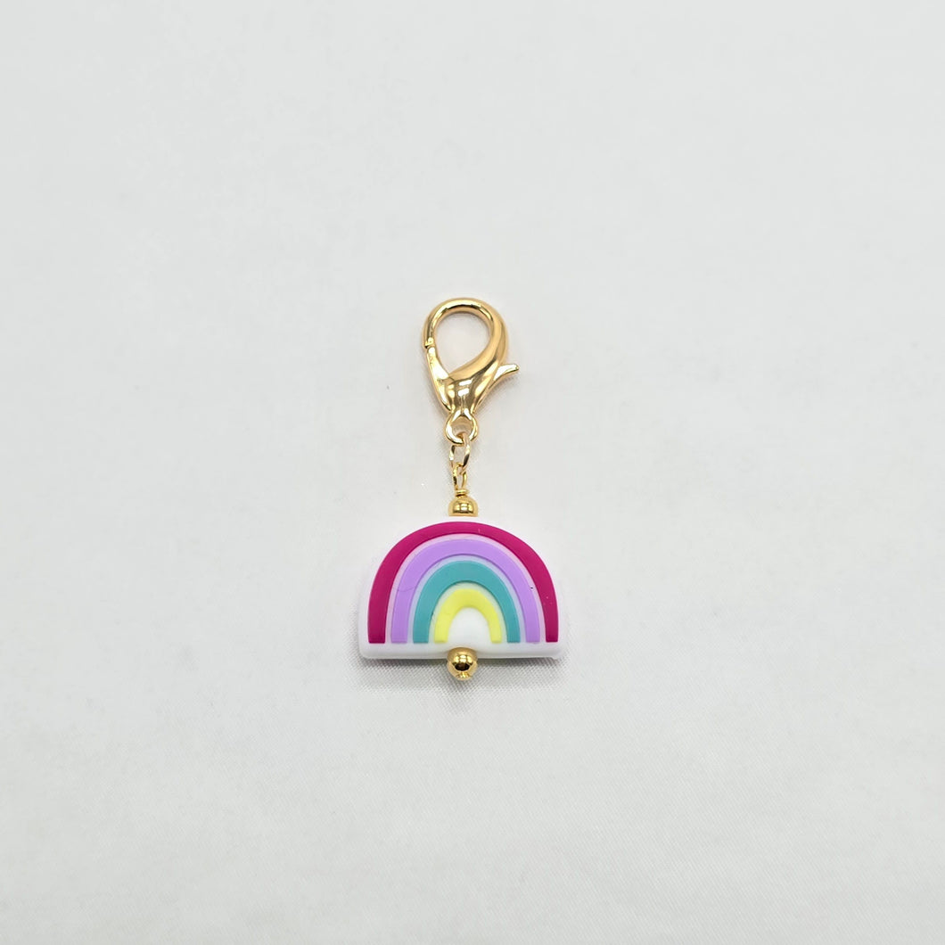 Rainbow Zipper Pull