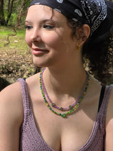 Load image into Gallery viewer, Flower and Seed Bead Necklace
