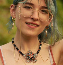 Load image into Gallery viewer, Serpentine Eyeglass Chain
