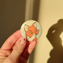 Load image into Gallery viewer, Fox Button Pin
