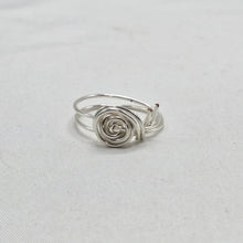 Load image into Gallery viewer, Snail Ring

