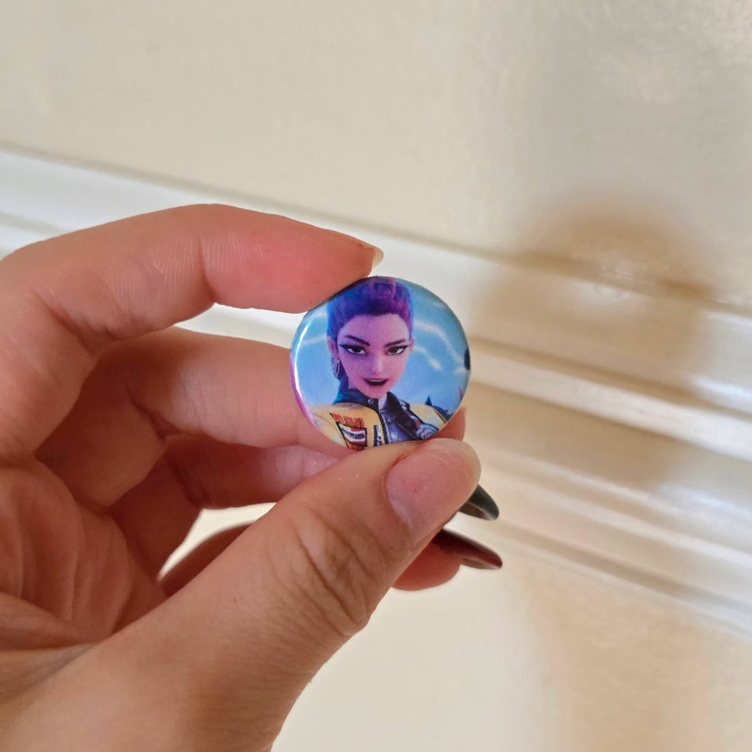 Hunter Button Pin