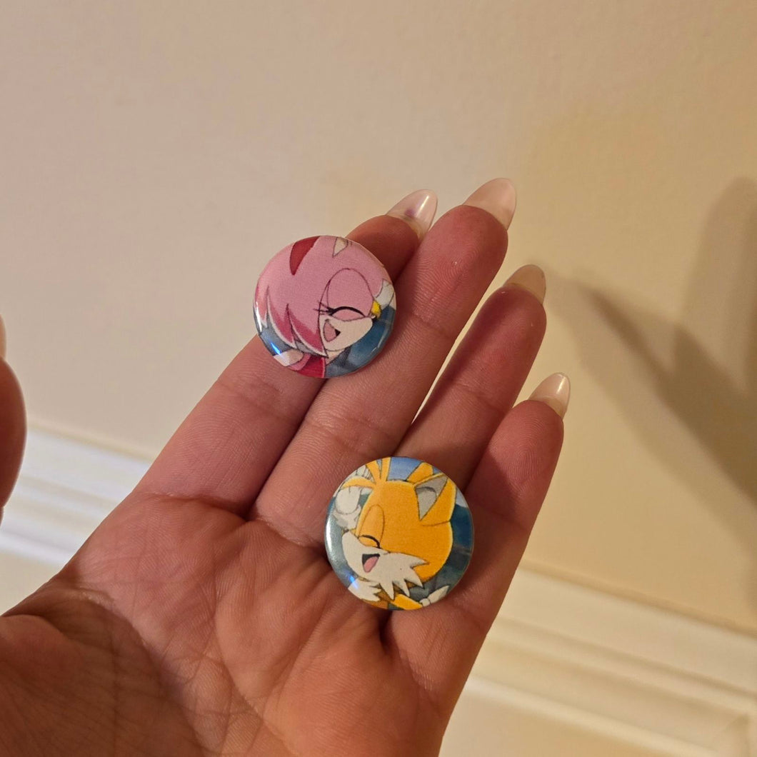 Tails and Amy Button Pin Set