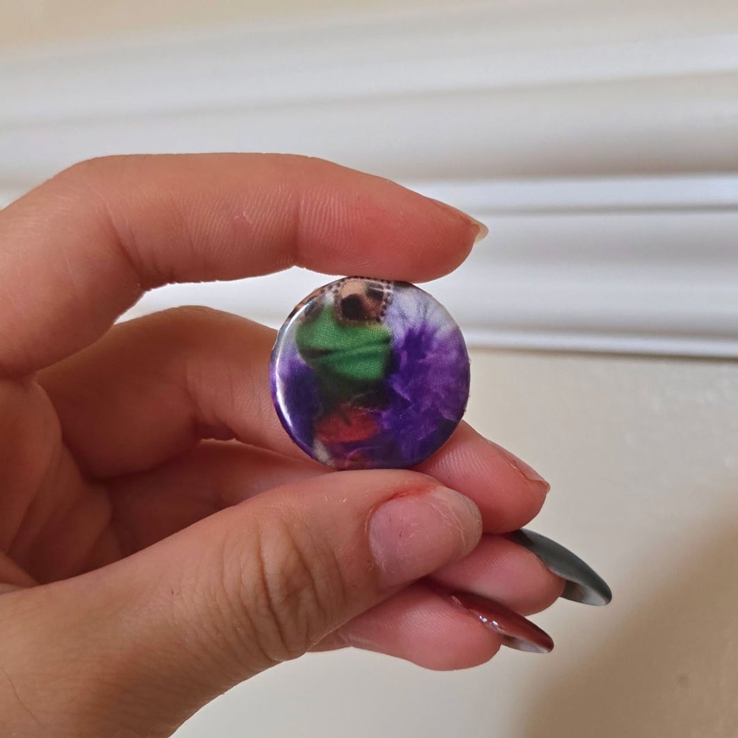 Diva Button Pin