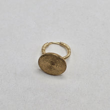Load image into Gallery viewer, Button Ring
