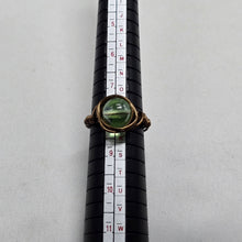 Load image into Gallery viewer, Glass Stone Ring
