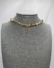 Load image into Gallery viewer, Beads and a Feather Necklace
