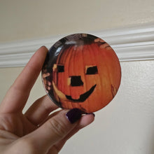 Load image into Gallery viewer, Jack O Lantern Button Pin
