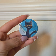 Load image into Gallery viewer, Cat Button Pin
