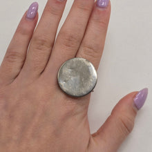 Load image into Gallery viewer, Silver Button Ring
