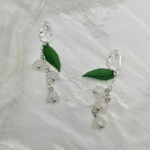 Load image into Gallery viewer, Flora Earrings
