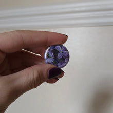 Load image into Gallery viewer, Flower Button Pin
