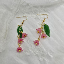 Load image into Gallery viewer, Flora Earrings
