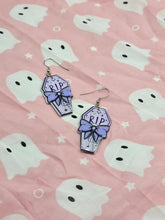 Load image into Gallery viewer, Pastel Twisted Earrings
