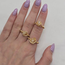 Load image into Gallery viewer, Citrine Chip Ring
