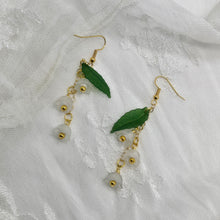 Load image into Gallery viewer, Flora Earrings
