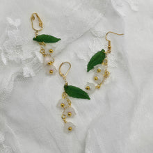 Load image into Gallery viewer, Flora Earrings
