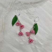 Load image into Gallery viewer, Flora Earrings
