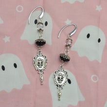 Load image into Gallery viewer, Mirror Mirror Earrings
