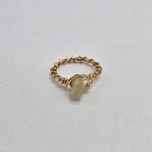 Load image into Gallery viewer, Citrine Chip Ring
