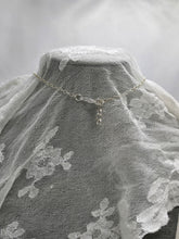 Load image into Gallery viewer, Flora Stone Necklace
