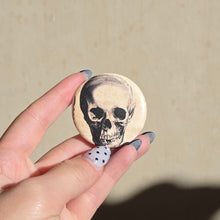 Load image into Gallery viewer, Skull Button Pin
