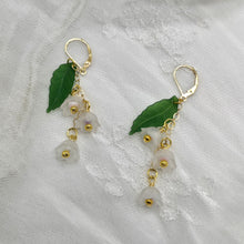 Load image into Gallery viewer, Flora Earrings
