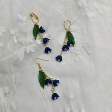 Load image into Gallery viewer, Flora Earrings

