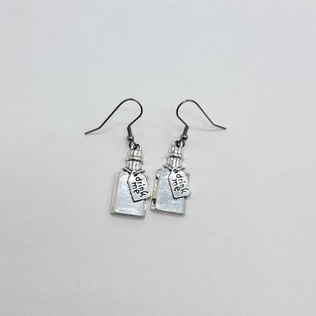 Drink me! Earrings