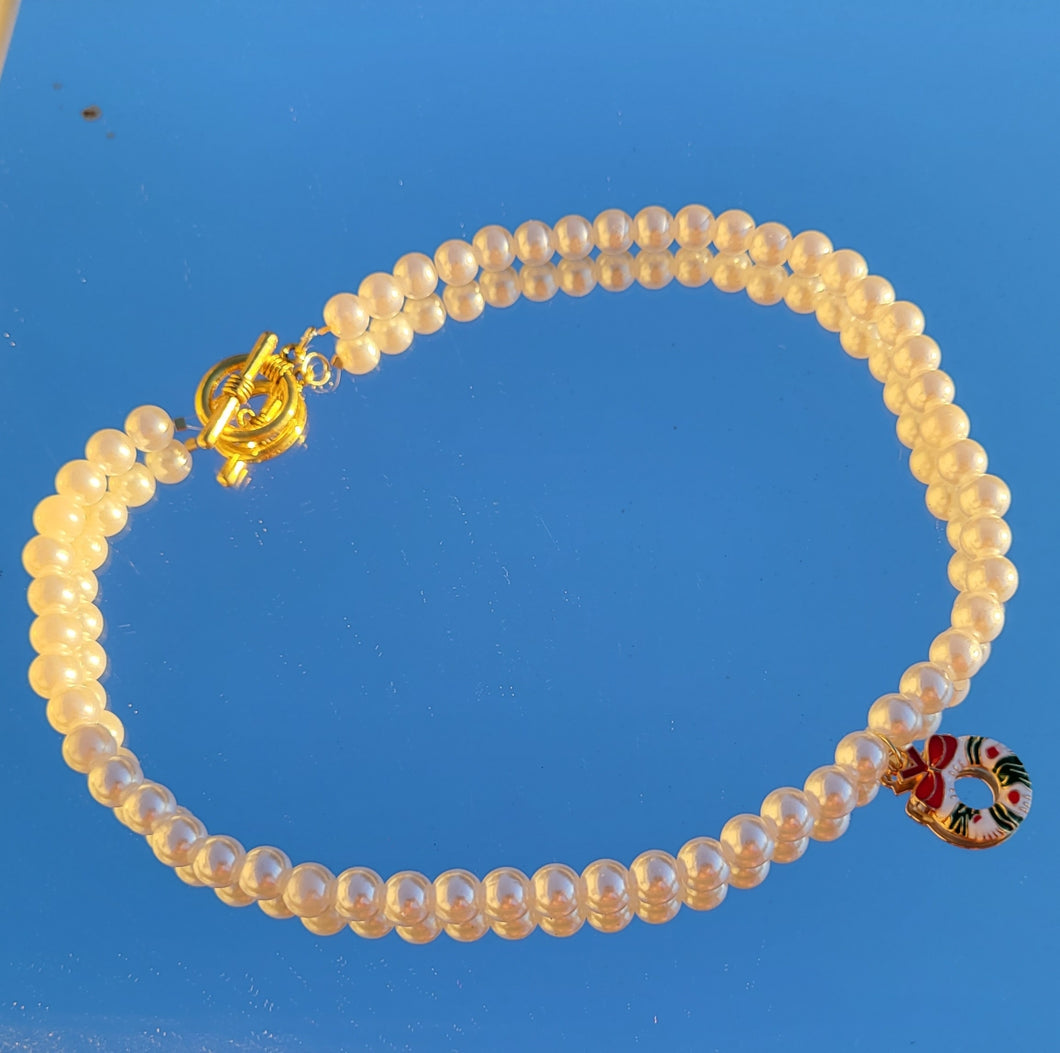 Pearl and Wreath Necklace