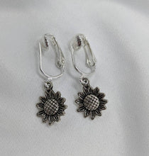 Load image into Gallery viewer, Silver Sunflower Earrings
