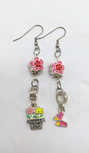 Load image into Gallery viewer, Mom&#39;s Flowers Earrings
