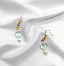 Load image into Gallery viewer, Pearls and Hearts Earrings
