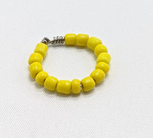 Load image into Gallery viewer, Banana Yellow Seed Bead Ring
